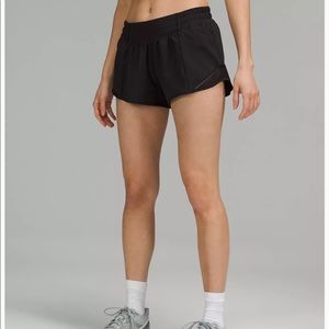 lululemon hotty hot short 2.5” low rise black